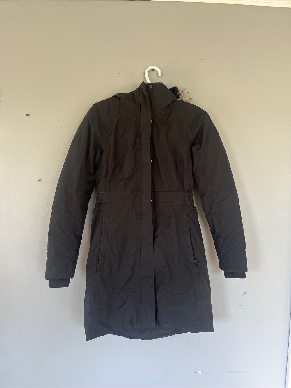 The North Face Women's Black Winter Jacket with Hood XS